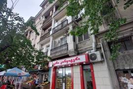 Lease Apartment, 3 Room, Old building, Tbilisi, Nadzaladevi
