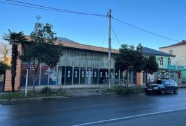 ქირავდება, უნივერსალური კომერციული ფართი