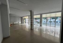 For Rent, Universal commercial space