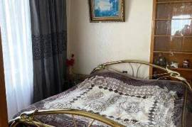 Аренда, 3 Kомнатная, Старое здание, Тбилиси, saburtalo