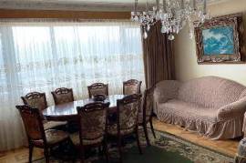 Аренда, 3 Kомнатная, Старое здание, Тбилиси, saburtalo