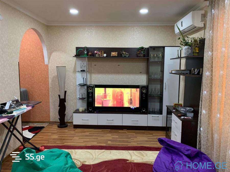 Apartment for sale, 3 Room, Old building, Kutaisi, Avtokarkhana Settlement
