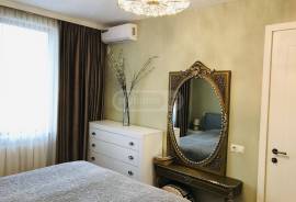 Apartment for sale, 4 Room, Old building, Tbilisi, saburtalo