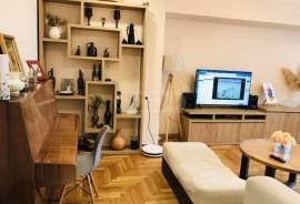 Apartment for sale, 4 Room, Old building, Tbilisi, saburtalo