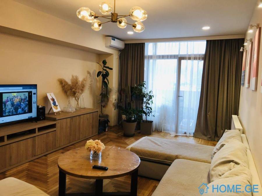 Apartment for sale, 4 Room, Old building, Tbilisi, saburtalo