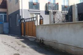 Продается Дом, 8 Kомнатная, Тбилиси, Плато Нуцубидзе