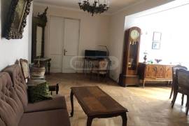 House For Sale, 5 Room, Tbilisi, Chugureti