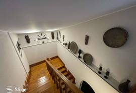 House For Rent, Chugureti