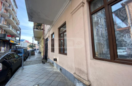 იყიდება, უნივერსალური კომერციული  ფართი