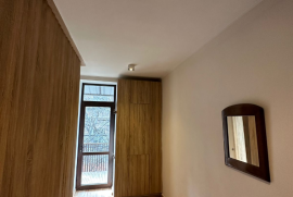 For Rent, 3 Room, Old building, Tbilisi, Vera