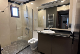 For Rent, 3 Room, Old building, Tbilisi, Vera
