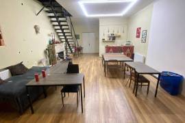 ქირავდება სახლი, 3 ოთახიანი, თბილისი, საბურთალო