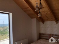 House For Rent, Lisi lake