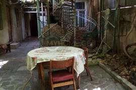 For Rent, 1 Room, Old building, Tbilisi, saburtalo
