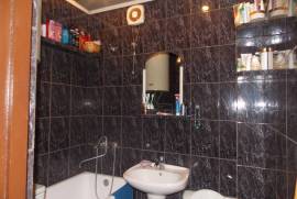 Продается квартира, Старое здание, Тбилиси, saburtalo