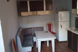 For Rent, Old building, Chugureti