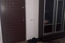 იყიდება ბინა, 6 ოთახიანი, ძველი აშენებული, ბათუმი