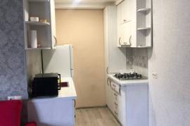 იყიდება ბინა, 4 ოთახიანი, ძველი აშენებული, თბილისი, საბურთალო