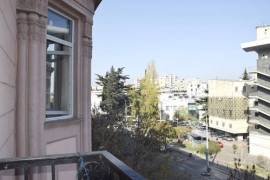 For Rent, 2.5 Room, Old building, Tbilisi, Vera