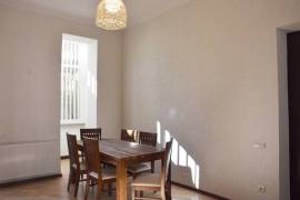 For Rent, 2.5 Room, Old building, Tbilisi, Vera