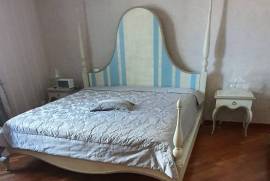 Продается квартира, 5 Kомнатная, Старое здание, Тбилиси, vake