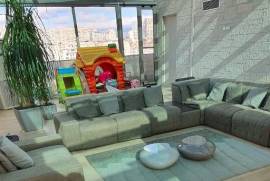 Продается квартира, 5 Kомнатная, Старое здание, Тбилиси, vake