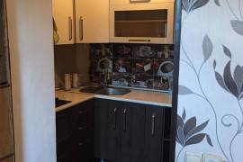 Продается квартира, 3 Kомнатная, Старое здание, Тбилиси, Темка