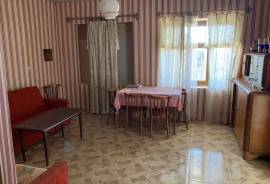 House For Sale, Gremi
