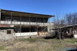 იყიდება სახლი, 8 ოთახიანი, ყვარელი, გრემი