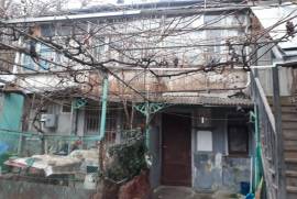 Apartment for sale, Old building, Mtatsminda