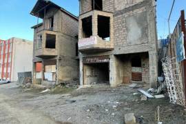 იყიდება სახლი, 12 ოთახიანი, თბილისი, საბურთალო