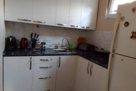Продается квартира, 4 Kомнатная, Старое здание, Тбилиси, Чугурети