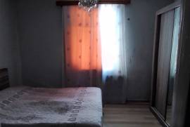 Продается квартира, 4 Kомнатная, Старое здание, Тбилиси, Чугурети