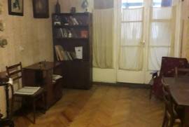 Apartment for sale, 2 Room, Old building, Tbilisi, Avlabari