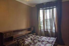 For Rent, 4 Room, Old building, Tbilisi, saburtalo