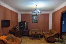 For Rent, 4 Room, Old building, Tbilisi, saburtalo