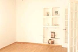 Apartment for sale, 4 Room, Old building, Tbilisi, Districts of Vazha-Pshavela