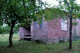 იყიდება სახლი, 3 ოთახიანი, ზესტაფონი, ცხრაწყარო