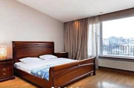 For Rent, 3 Room, Old building, Tbilisi, Vera