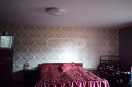 Продается Дом, 6 Kомнатная, Окрестности Тбилиси, Кикети