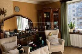 Apartment for sale, Old building, Gldani