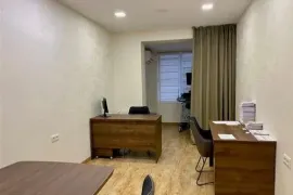 ქირავდება, საოფისე ფართი, ვაკე