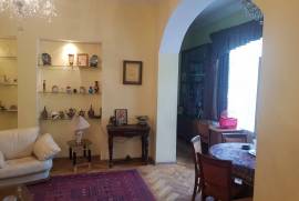 House For Sale, Vera