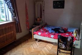 იყიდება ბინა, 5 ოთახიანი, ძველი აშენებული, წყალტუბო, წყალტუბო