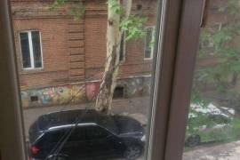 იყიდება ბინა, 2 ოთახიანი, ძველი აშენებული, თბილისი, ჩუღურეთი
