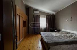 Apartment for sale, Old building, Chugureti