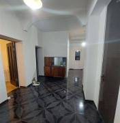 Apartment for sale, Old building, Isani