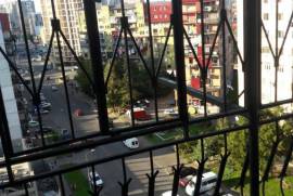 Apartment for sale, 5 Room, Old building, Batumi