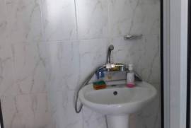 Apartment for sale, 5 Room, Old building, Batumi