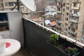 Apartment for sale, Old building, vake